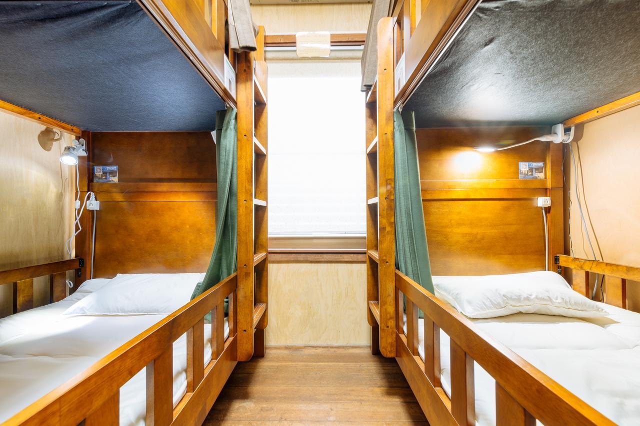Guest House Enishi Toyama Station Екстериор снимка