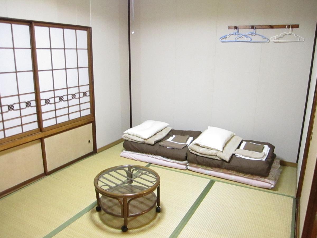 Guest House Enishi Toyama Station Екстериор снимка