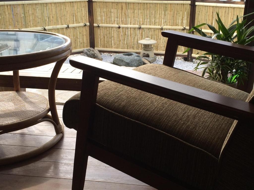 Guest House Enishi Toyama Station Екстериор снимка